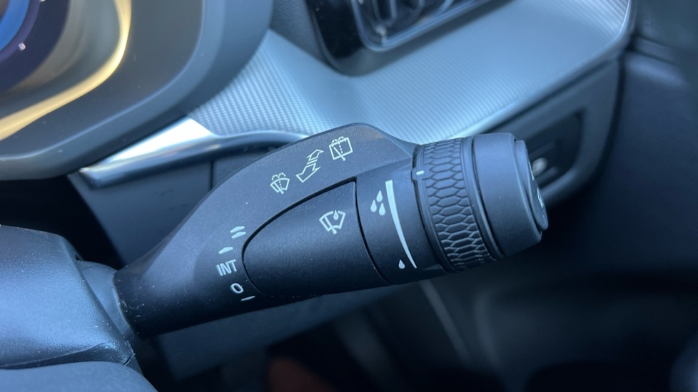 Used Volvo XC60 2025 for sale - 76999517: Photo 30