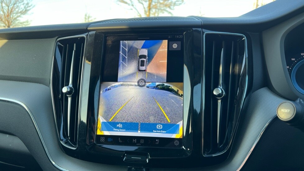 Used Volvo XC60 2025 for sale - 76999517: Photo 37