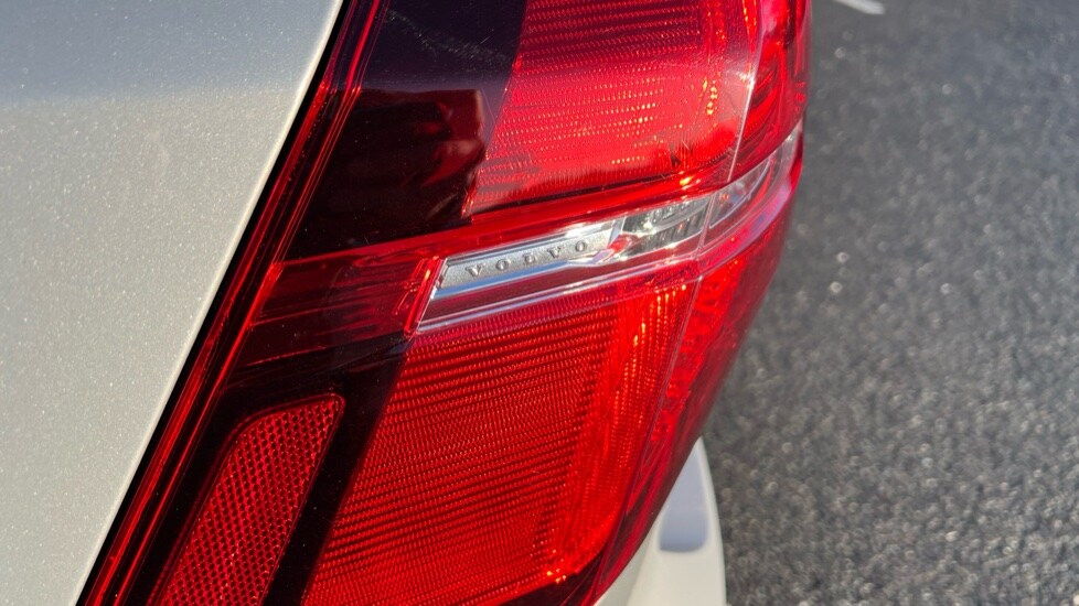 Used Volvo XC60 2025 for sale - 76999517: Photo 44