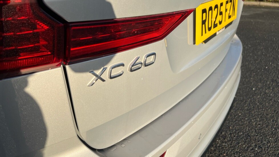 Used Volvo XC60 2025 for sale - 76999517: Photo 45