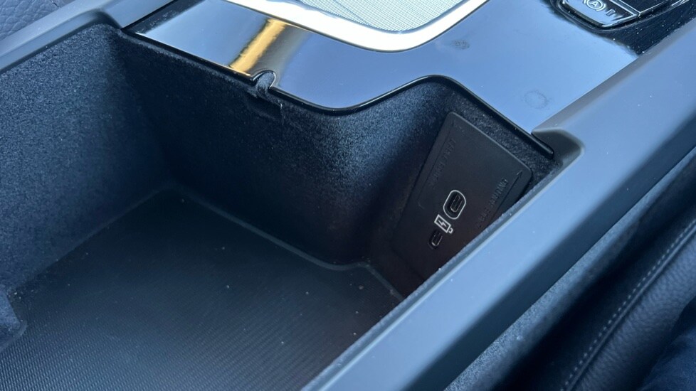 Used Volvo XC60 2025 for sale - 76999517: Photo 57