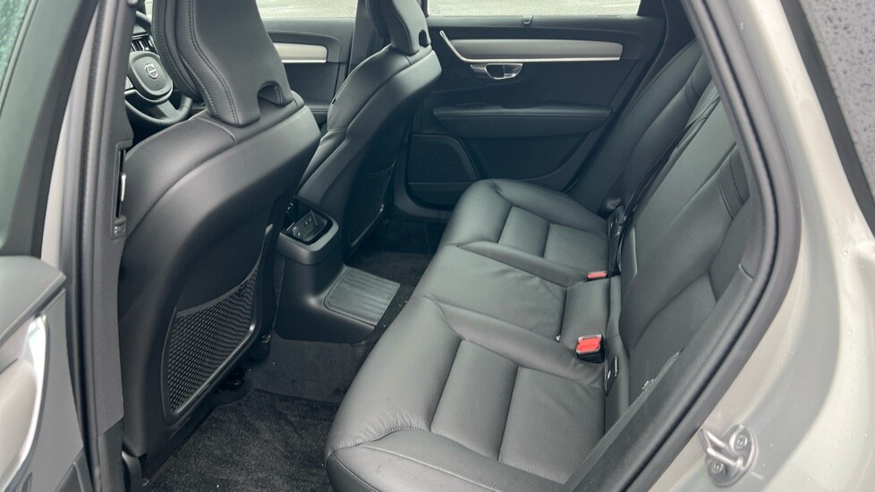 Used Volvo V90 2025 for sale - 76533690: Photo 10