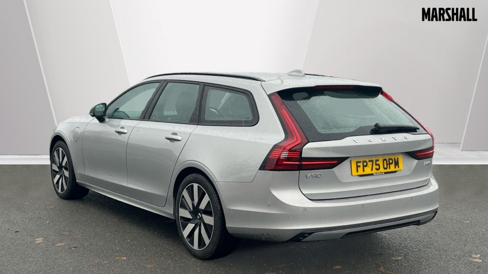 Used Volvo V90 2025 for sale - 76533690: Photo 2