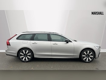 Used Volvo V90 2025 for sale - 76533690: Photo