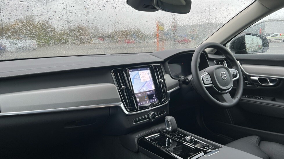 Used Volvo V90 2025 for sale - 76533690: Photo 4