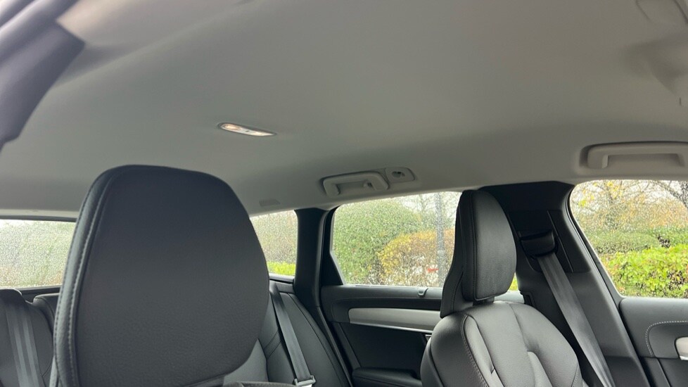 Used Volvo V90 2025 for sale - 76533690: Photo 42