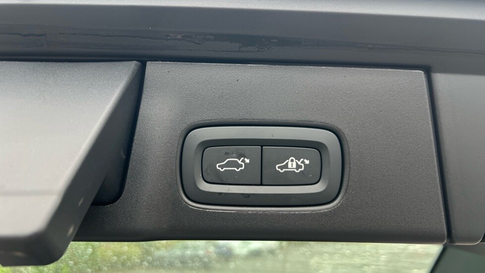 Used Volvo V90 2025 for sale - 76533690: Photo 43