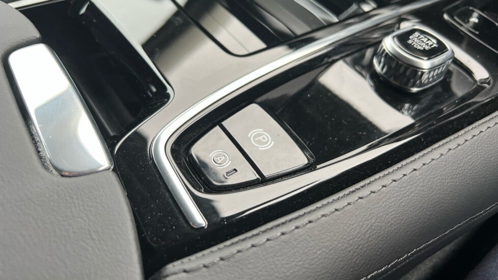 Used Volvo V90 2025 for sale - 76533690: Photo 59