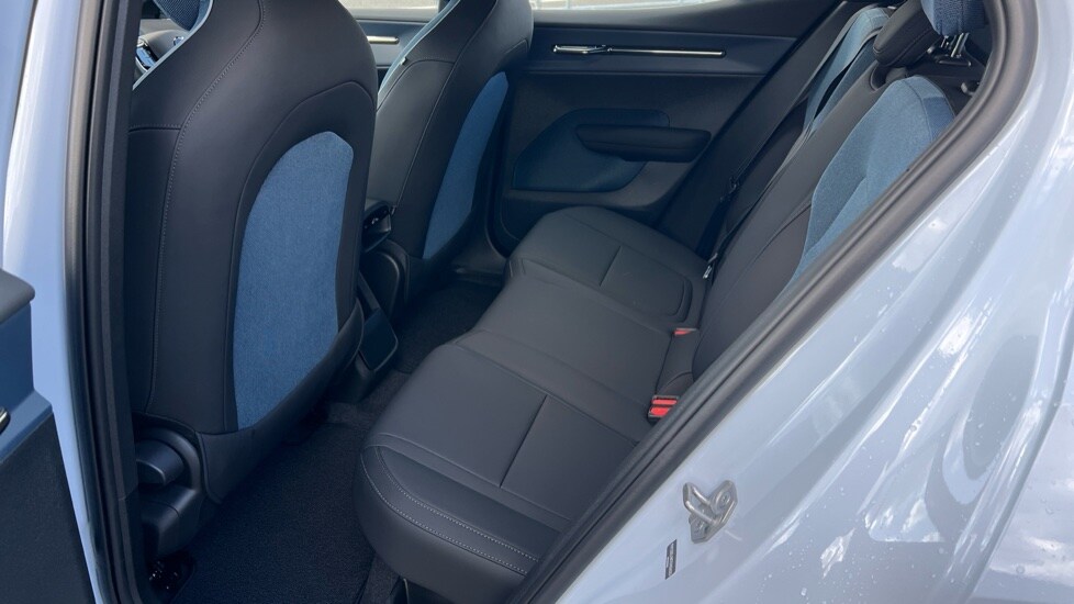 Used Volvo EX30 2025 for sale - 76145876: Photo 10