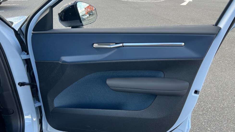 Used Volvo EX30 2025 for sale - 76145876: Photo 15