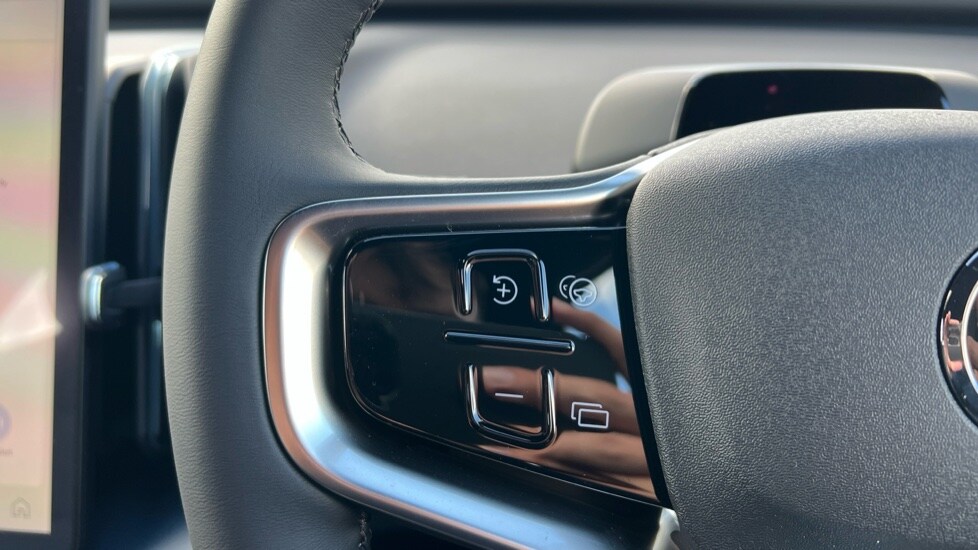 Used Volvo EX30 2025 for sale - 76145876: Photo 18