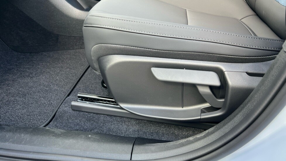 Used Volvo EX30 2025 for sale - 76145876: Photo 31