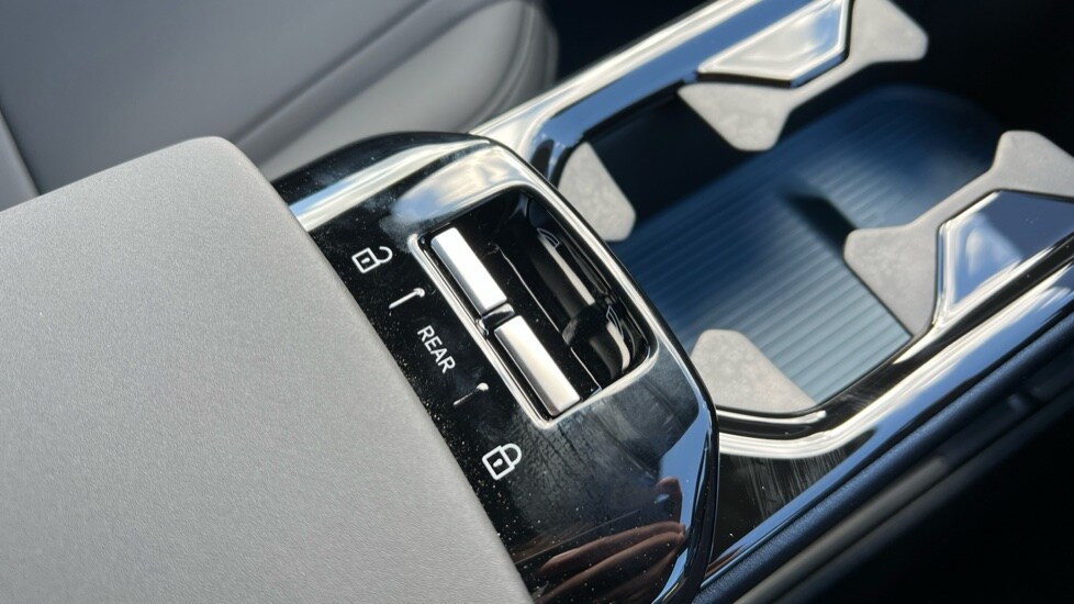 Used Volvo EX30 2025 for sale - 76145876: Photo 32