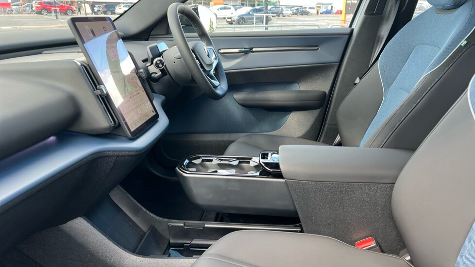 Used Volvo EX30 2025 for sale - 76145876: Photo 42