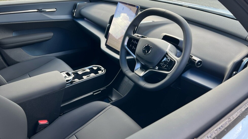 Used Volvo EX30 2025 for sale - 76145876: Photo 5