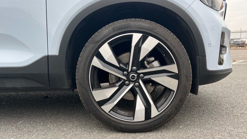 Used Volvo XC40 2024 for sale - 76244520: Photo 16