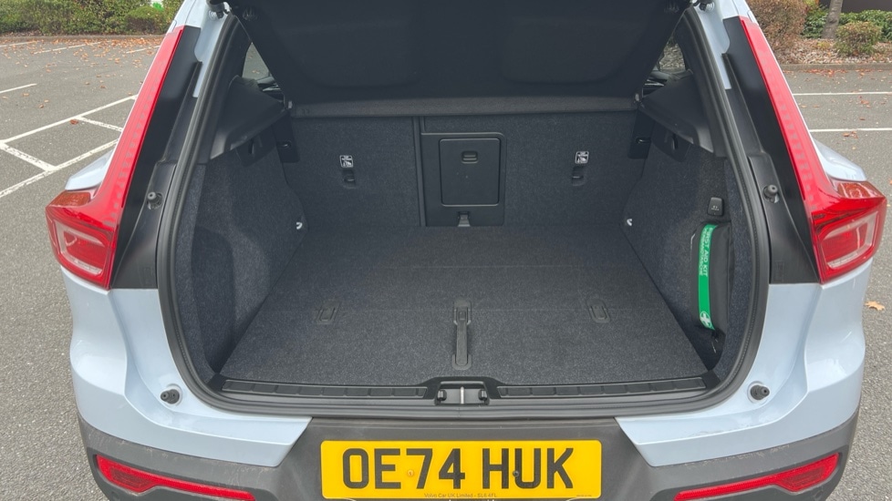 Used Volvo XC40 2024 for sale - 76244520: Photo 17