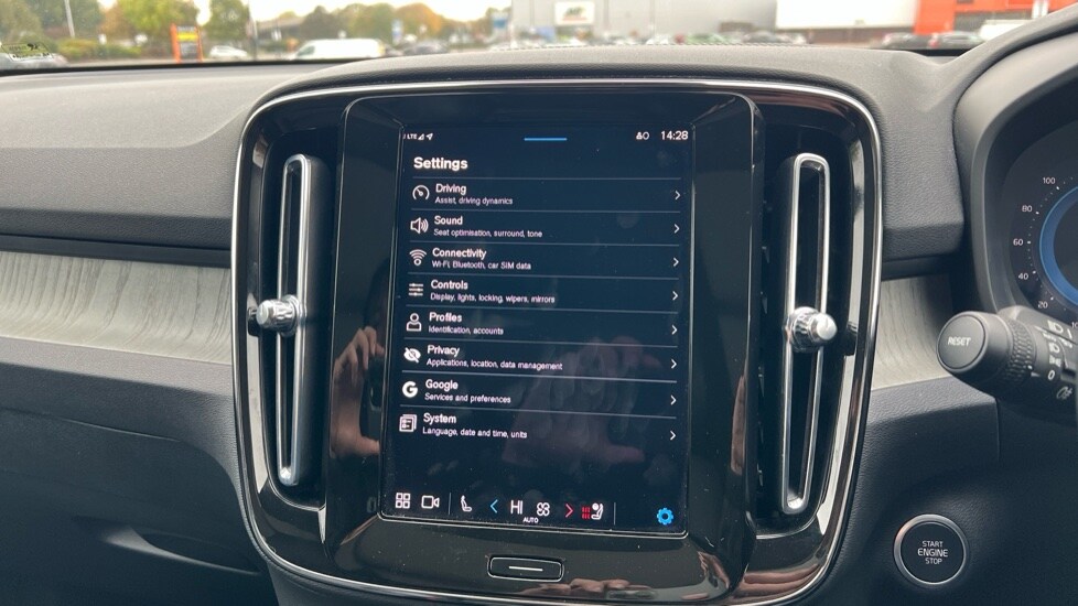 Used Volvo XC40 2024 for sale - 76244520: Photo 38