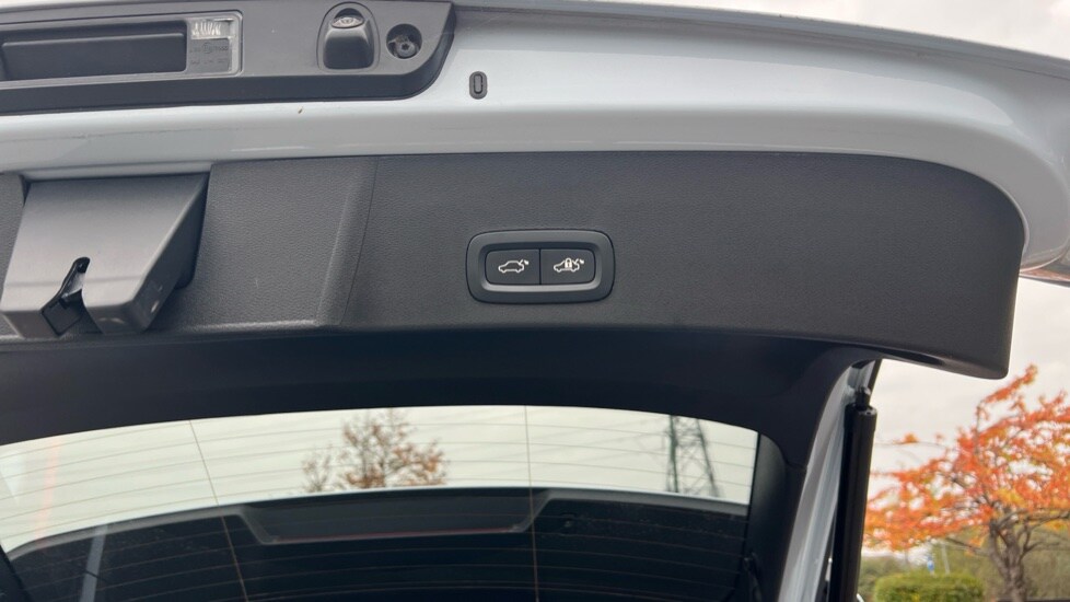 Used Volvo XC40 2024 for sale - 76244520: Photo 43