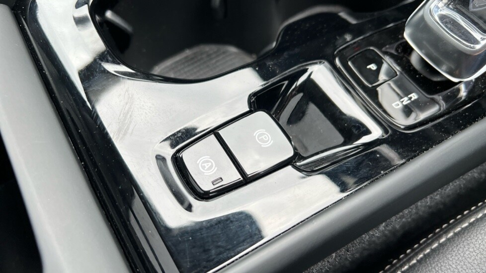 Used Volvo XC40 2024 for sale - 76244520: Photo 60