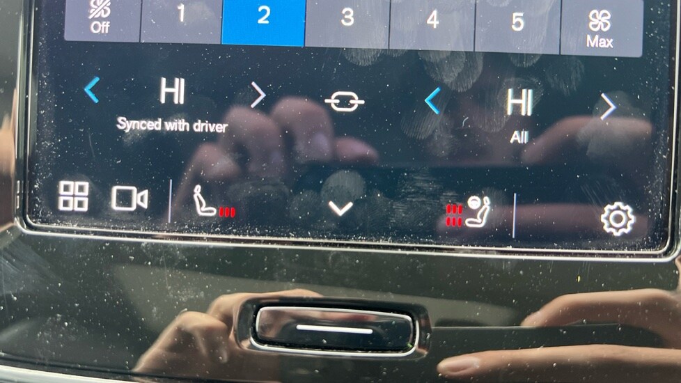 Used Volvo XC40 2024 for sale - 76244520: Photo 65