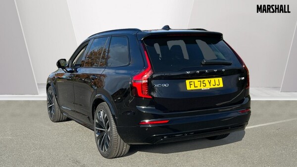 Used Volvo XC90 2025 for sale - 76062179: Photo 2