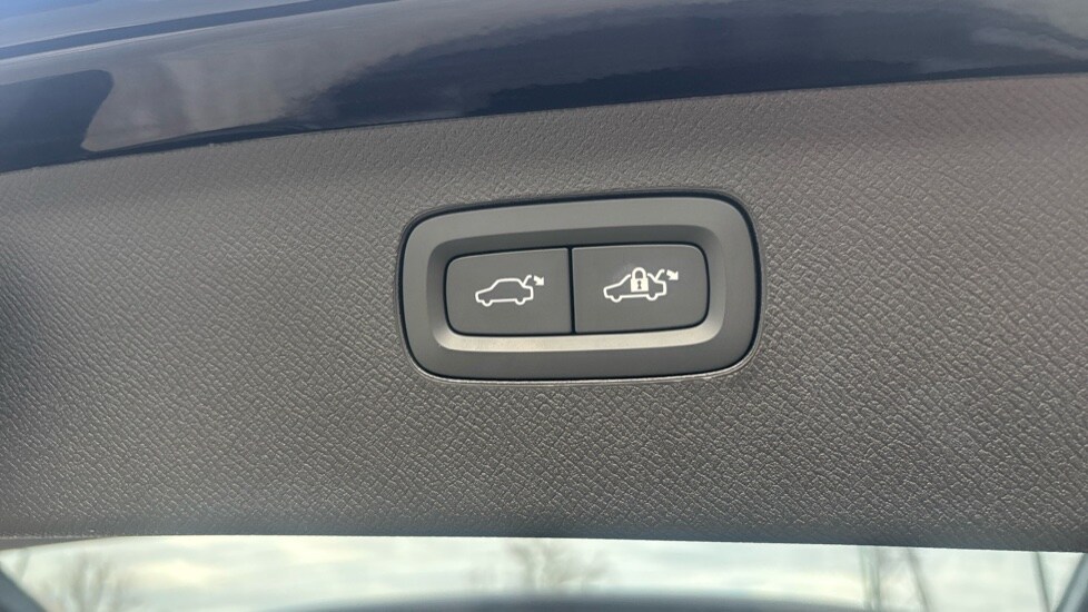 Used Volvo XC90 2025 for sale - 76479641: Photo 51