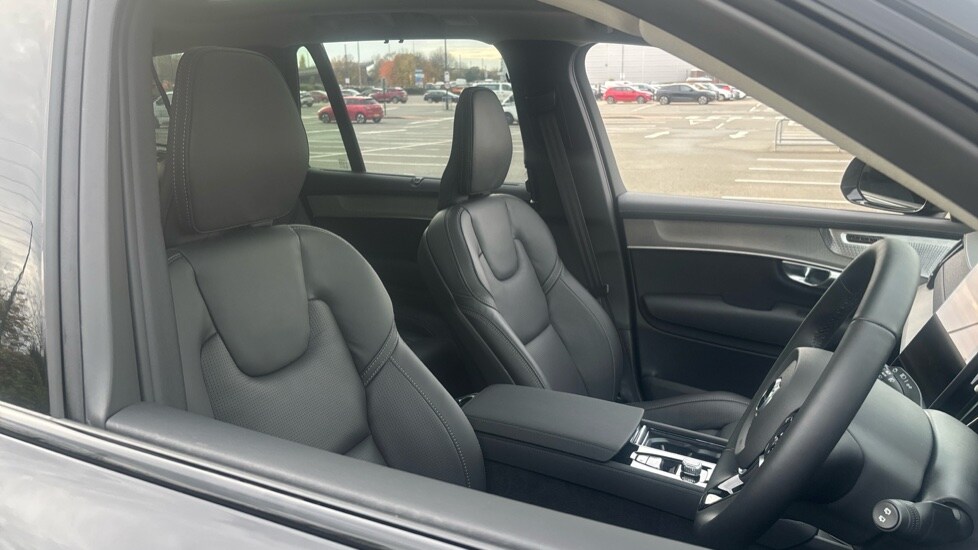 Used Volvo XC90 2025 for sale - 76479641: Photo 9