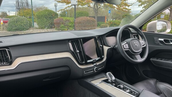 Used Volvo XC60 2020 for sale - 76208855: Photo 10