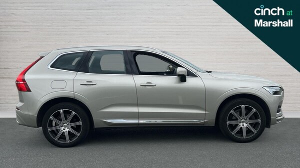 Used Volvo XC60 2020 for sale - 76208855: Photo 2