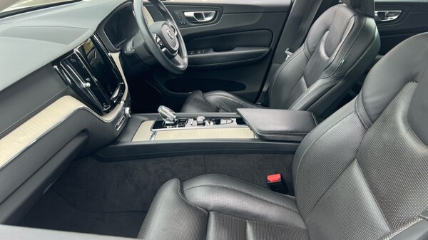 Used Volvo XC60 2020 for sale - 76208855: Photo 40