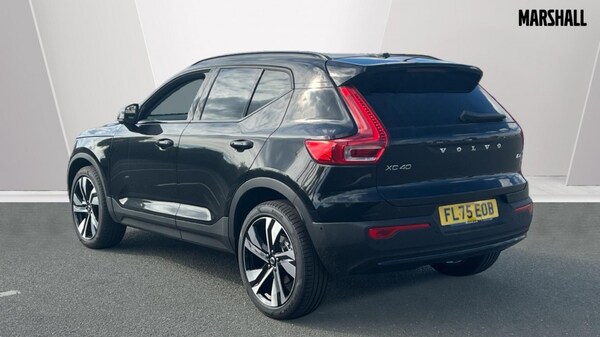 Used Volvo XC40 2025 for sale - 76180166: Photo 2