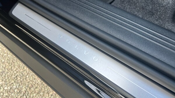 Used Volvo XC40 2025 for sale - 76180166: Photo 42