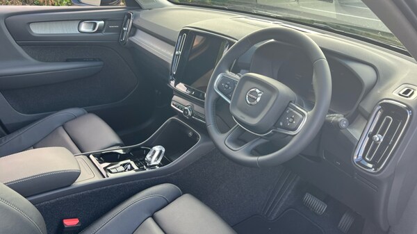Used Volvo XC40 2025 for sale - 76180166: Photo 5