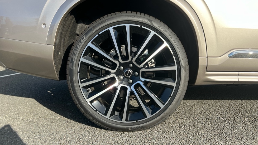 Used Volvo XC90 2025 for sale - 76062086: Photo 24