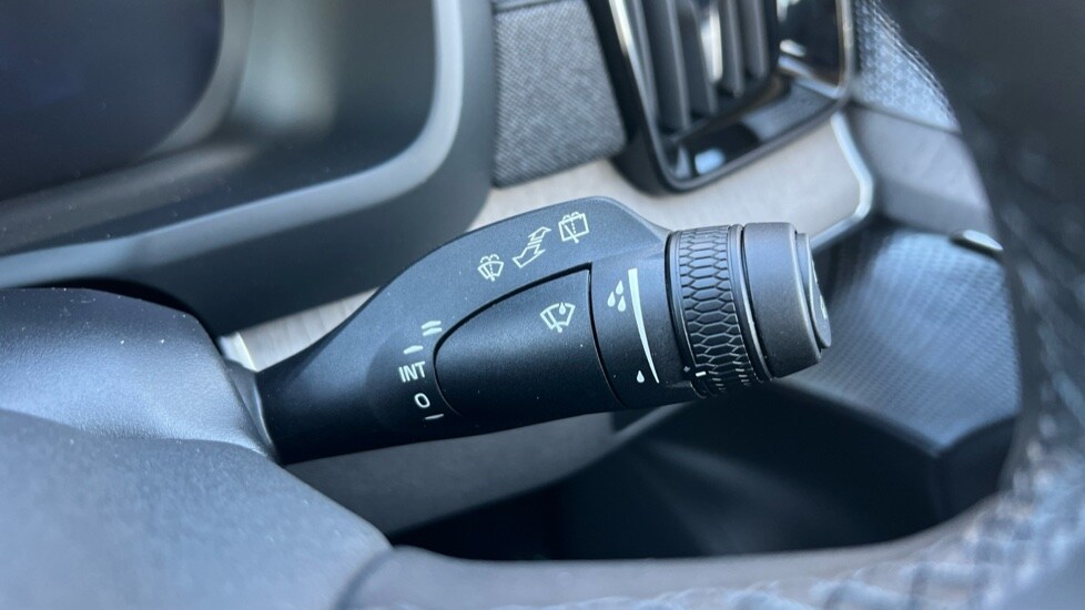 Used Volvo XC90 2025 for sale - 76062086: Photo 30