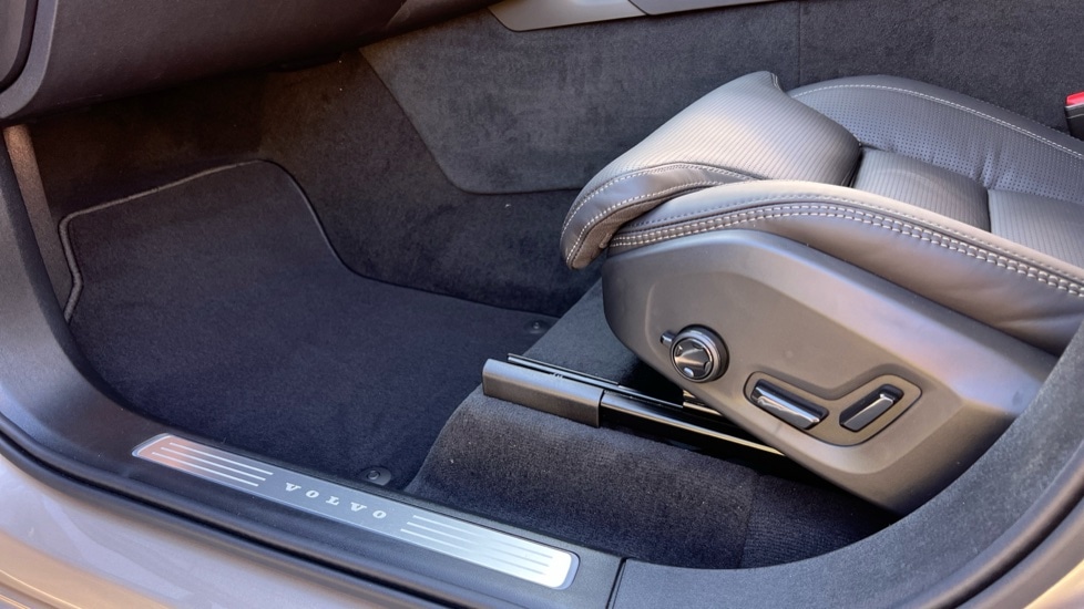 Used Volvo XC90 2025 for sale - 76062086: Photo 32