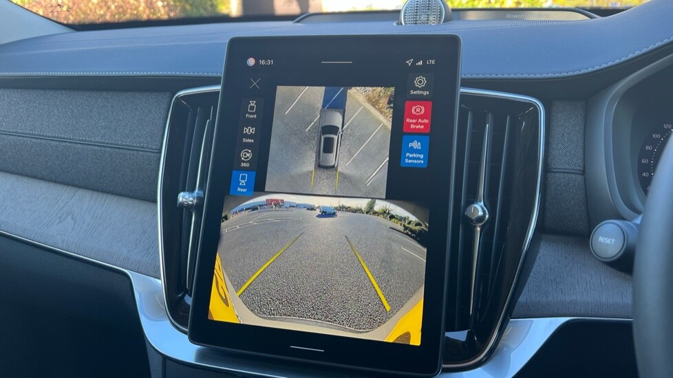 Used Volvo XC90 2025 for sale - 76062086: Photo 37