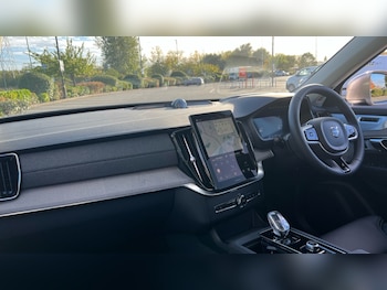 Used Volvo XC90 2025 for sale - 76062086: Photo 4