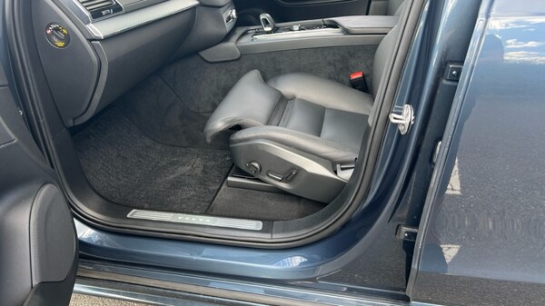 Used Volvo XC90 2025 for sale - 75672138: Photo 32