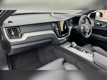 Used Volvo XC60 2024 for sale - 75648605: Photo