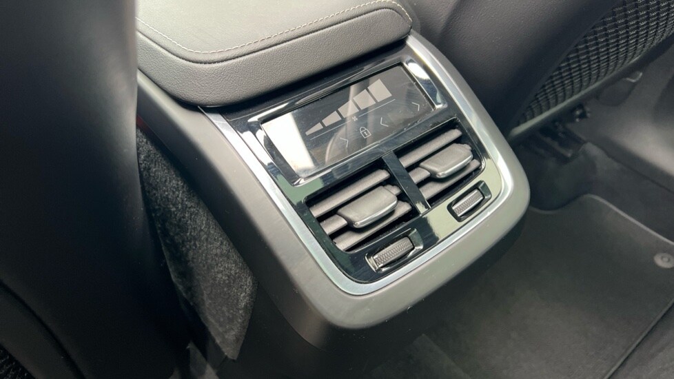 Used Volvo XC60 2021 for sale - 76025267: Photo 48