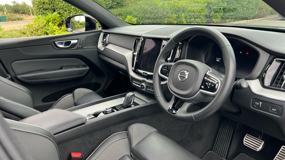 Used Volvo XC60 2021 for sale - 76025267: Photo 5