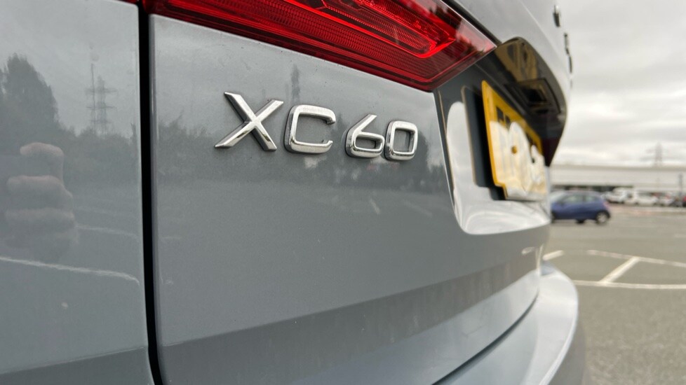 Used Volvo XC60 2021 for sale - 76025267: Photo 61