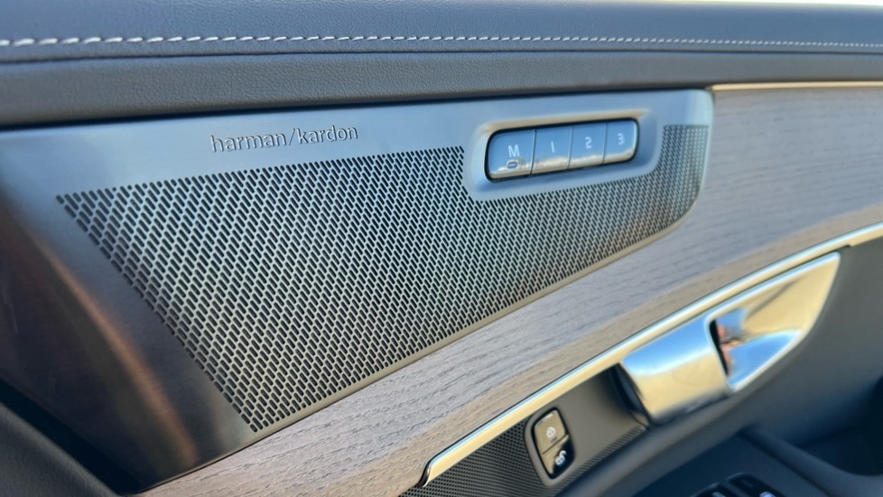 Used Volvo XC90 2025 for sale - 77042837: Photo 58