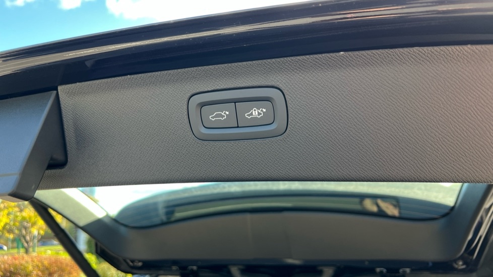 Used Volvo XC90 2025 for sale - 77042837: Photo 70