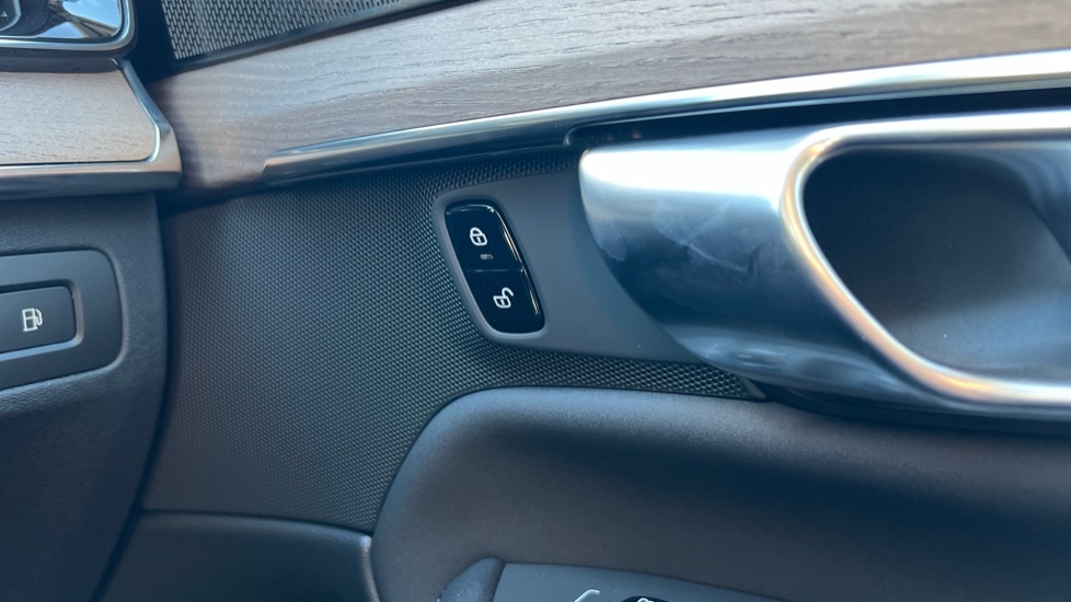 Used Volvo XC90 2025 for sale - 77042837: Photo 73