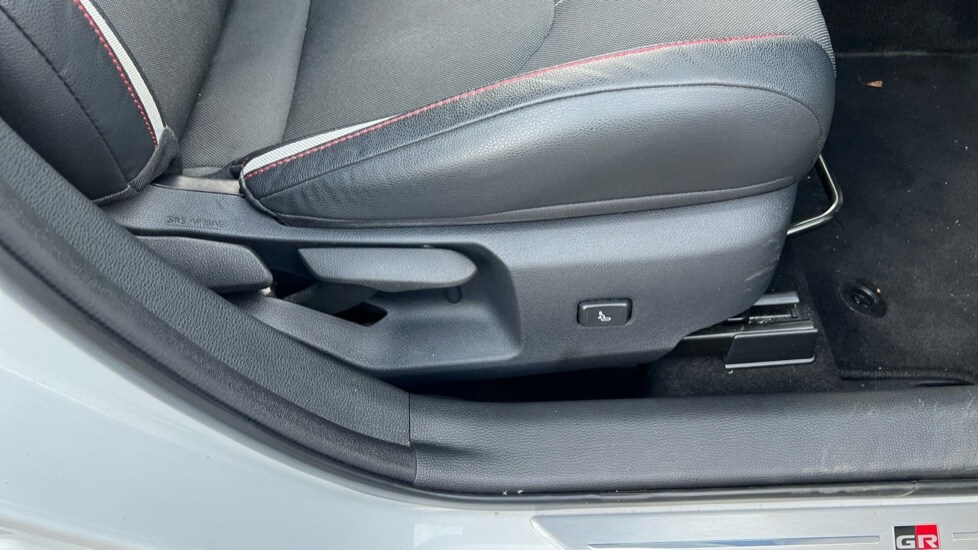 Used Toyota Corolla 2023 for sale - 76312146: Photo 32