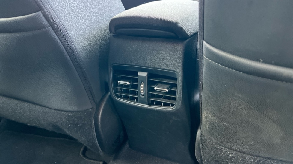 Used Toyota Corolla 2023 for sale - 76312146: Photo 33