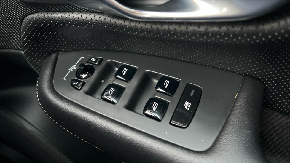 Used Volvo XC90 2021 for sale - 76597912: Photo 33